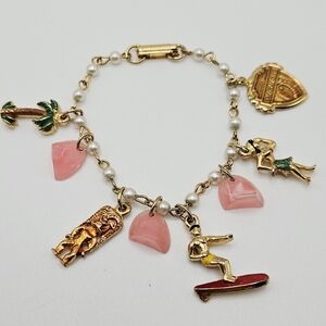 VINTAGE Hawaii Gold Tone Charm Bracelet Tiki Surfer Hula Dancer Hawaiian